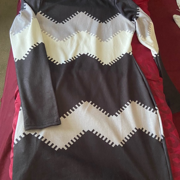 👗 dressed - Picture 2 of 2